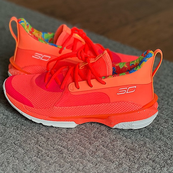 LIKE NEW GUC Under Armour Steph Curry 7 Sour Patch Kids Peach Plasma Shoes ‘19 - Picture 5 of 11